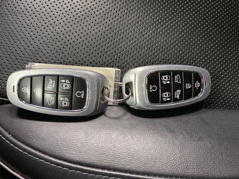 Used 2021 Hyundai Santa Fe Limited FWD image 21