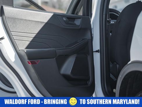 Certified 2023 Ford Escape Active image 40