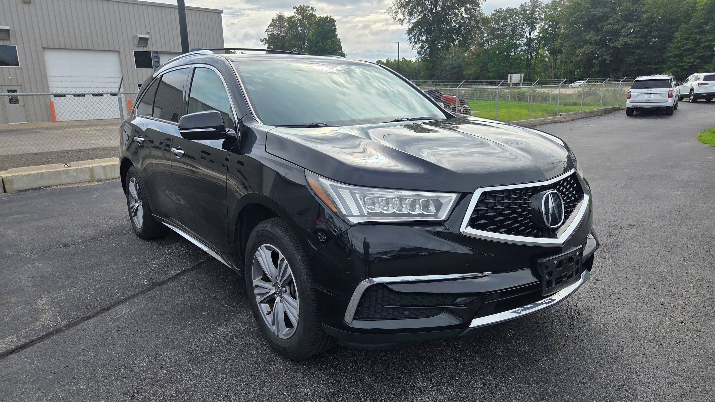 Used 2020 Acura MDX SH-AWD image 3