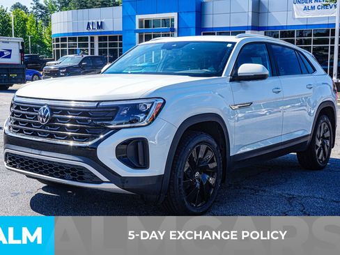 Used 2024 Volkswagen Atlas Cross Sport SE FWD image 5