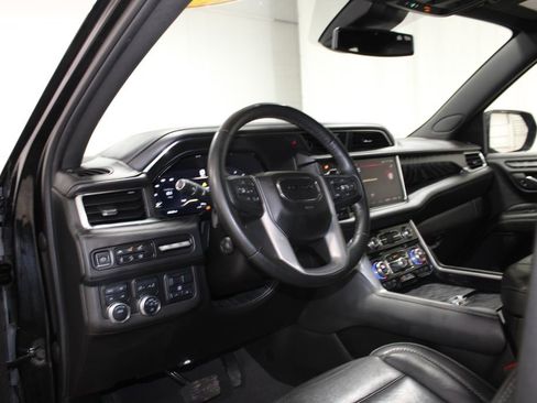 Used 2023 GMC Yukon Denali w/ Max Trailering Package image 17