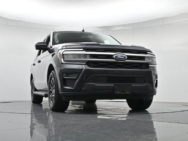 Certified 2024 Ford Expedition XLT RWD image 38