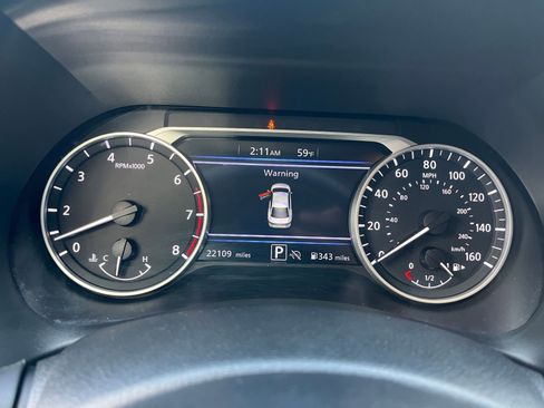 Used 2025 Nissan Sentra SV image 38