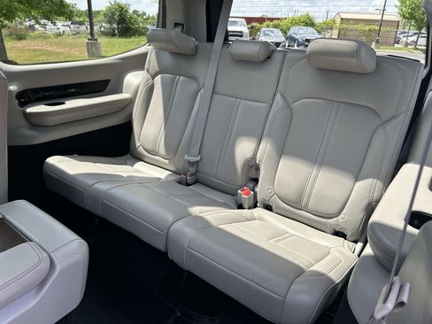 Used 2023 Jeep Grand Wagoneer 4WD image 24