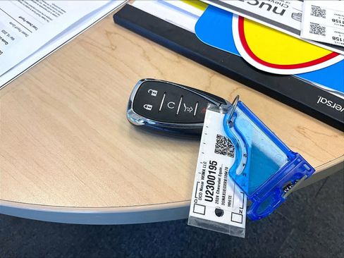 Used 2024 Chevrolet Equinox LT image 29