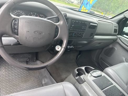 Used 2002 Ford F350 Lariat image 11