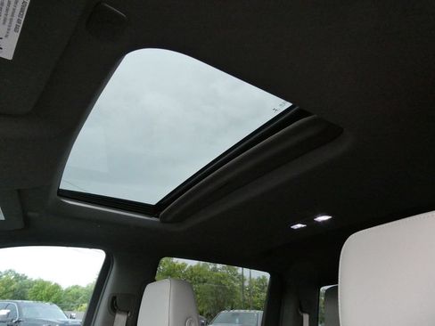 Certified 2019 Chevrolet Silverado 1500 LTZ w/ LTZ Plus Package AWD/4WD image 28