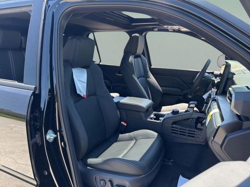 New 2026 Toyota 4Runner Limited AWD/4WD image 41