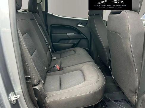 Used 2022 Chevrolet Colorado LT w/ Safety Package image 22