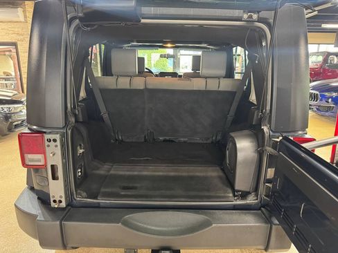Used 2008 Jeep Wrangler Unlimited X AWD/4WD image 13