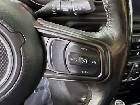 Used 2022 Jeep Wrangler Unlimited Sport AWD/4WD image 21