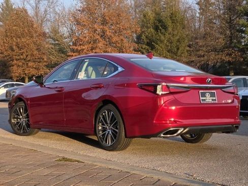 New 2025 Lexus ES 350 w/ Premium Package image 23