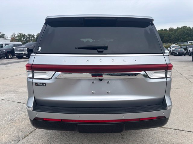 Used 2023 Lincoln Navigator L Reserve AWD/4WD image 4
