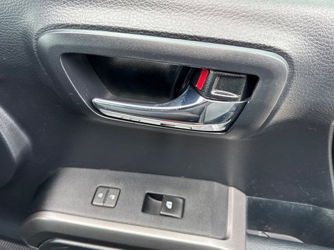 Certified 2018 Toyota Tacoma TRD Sport RWD image 22
