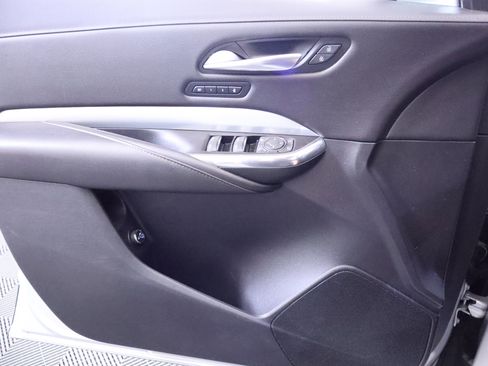 Used 2019 Cadillac XT4 Premium Luxury w/ Cold Weather Package AWD/4WD image 35