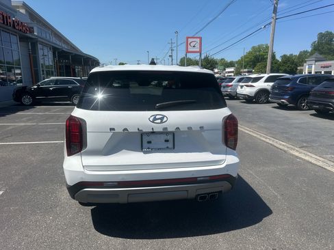 Used 2024 Hyundai Palisade SEL w/ Premium Package image 6