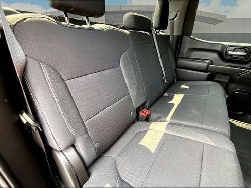 Used 2022 Chevrolet Silverado 1500 LT AWD/4WD image 27