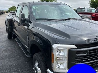 New 2026 Ford F350 4x4 Crew Cab DRW Super Duty