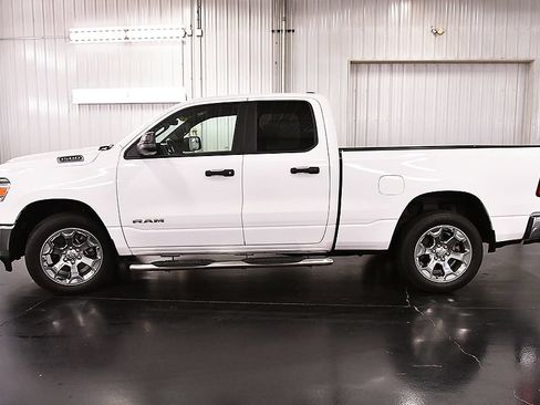 Used 2023 RAM 1500 Big Horn AWD/4WD image 4