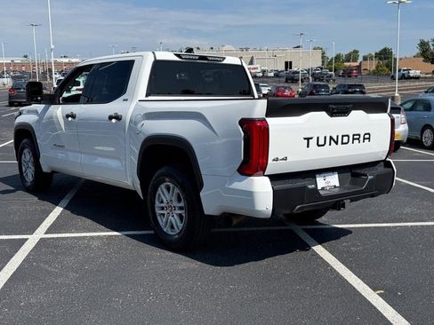 Used 2022 Toyota Tundra SR5 w/ SR5 Convenience Package image 7
