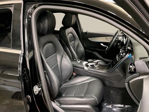 Used 2019 Mercedes-Benz GLC 300 4MATIC Coupe image 7