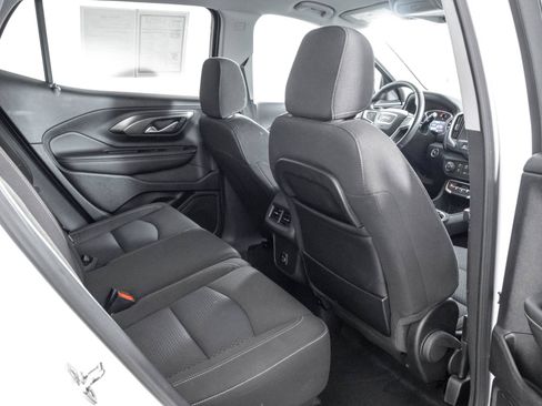 Used 2024 GMC Terrain SLE AWD/4WD image 37