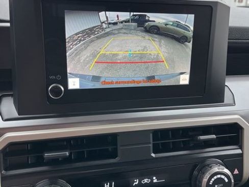 Used 2025 Toyota Tacoma TRD Off-Road AWD/4WD image 42
