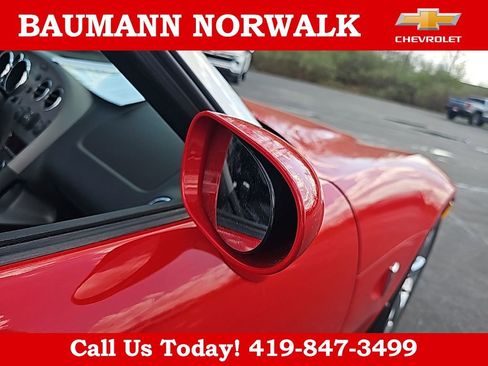 Used 2007 Pontiac Solstice Convertible w/ Premium Package image 17