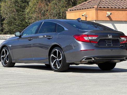 Used 2019 Honda Accord Sport image 3