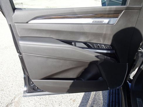 Certified 2025 Cadillac Escalade Premium Luxury w/ LPO, Floor Liner Package image 12