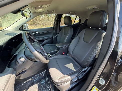 Used 2025 Buick Encore GX Preferred image 37