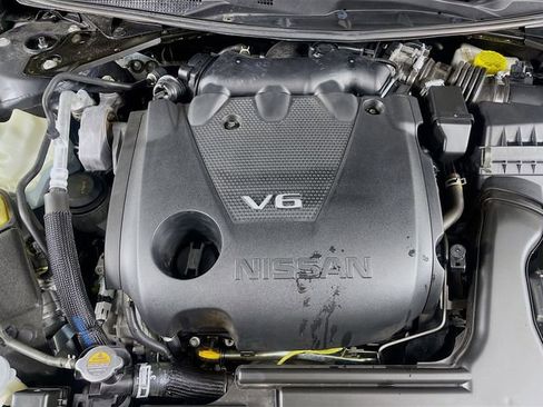 Used 2023 Nissan Maxima SR w/ Sport Mat Group FWD image 33