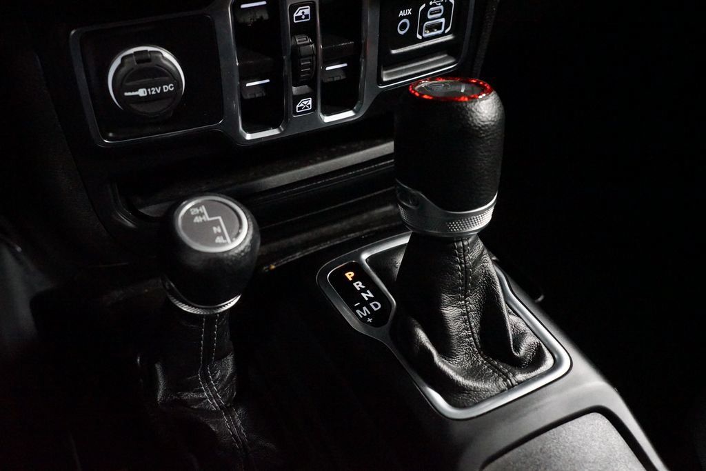Used 2024 Jeep Wrangler Unlimited Sport AWD/4WD image 22