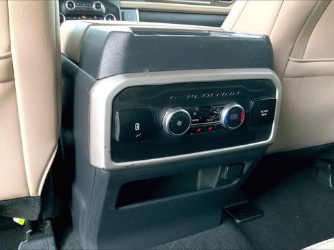 Used 2024 Ford Expedition Max Limited image 33