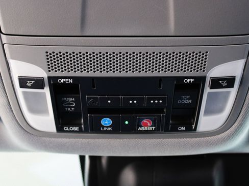 Used 2020 Acura MDX SH-AWD w/ Technology Package image 22