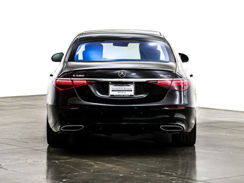 Used 2022 Mercedes-Benz S 580 4MATIC Sedan image 5