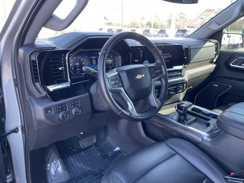 Used 2023 Chevrolet Silverado 1500 LTZ w/ LTZ Convenience Package II image 15