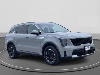 Used 2025 Kia Sorento S