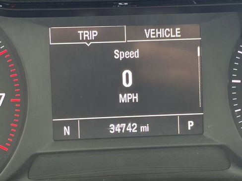 Used 2024 Chevrolet Trax LS w/ LS Convenience Package image 30