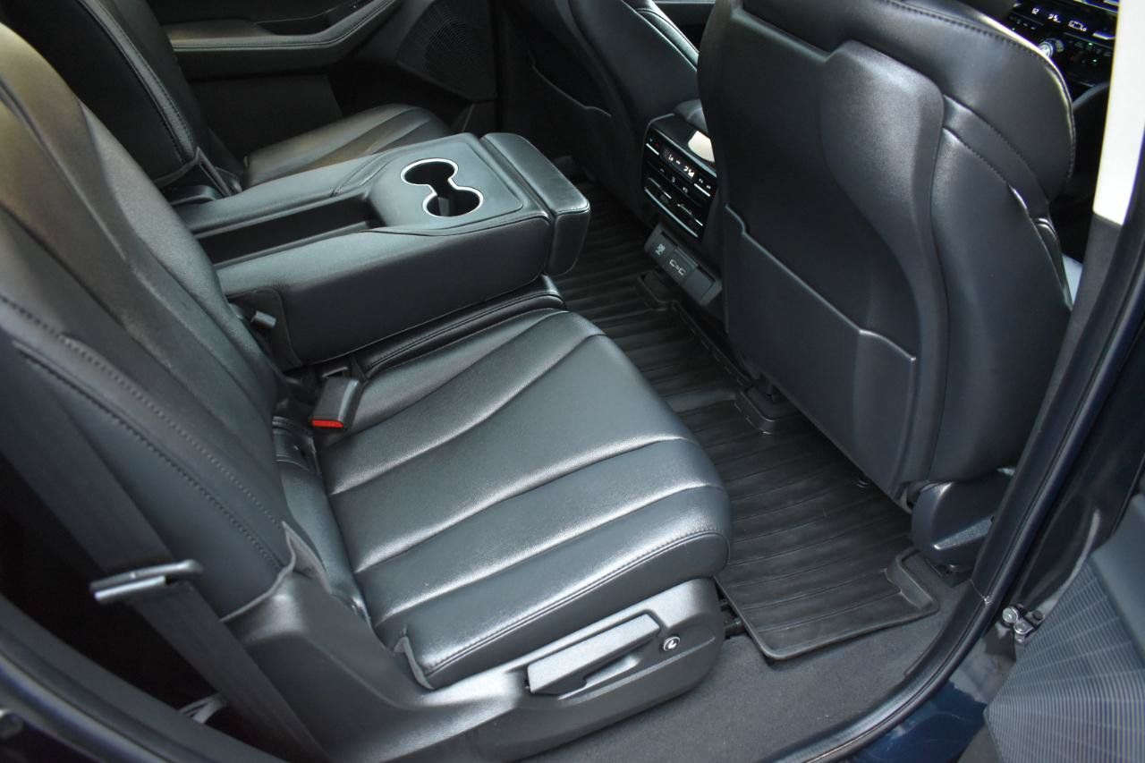 Used 2024 Acura MDX FWD image 31