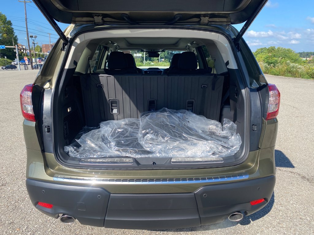 New 2026 Subaru Ascent Limited AWD/4WD image 17