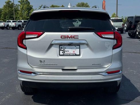 Used 2022 GMC Terrain Denali w/ Denali Premium Package AWD/4WD image 4