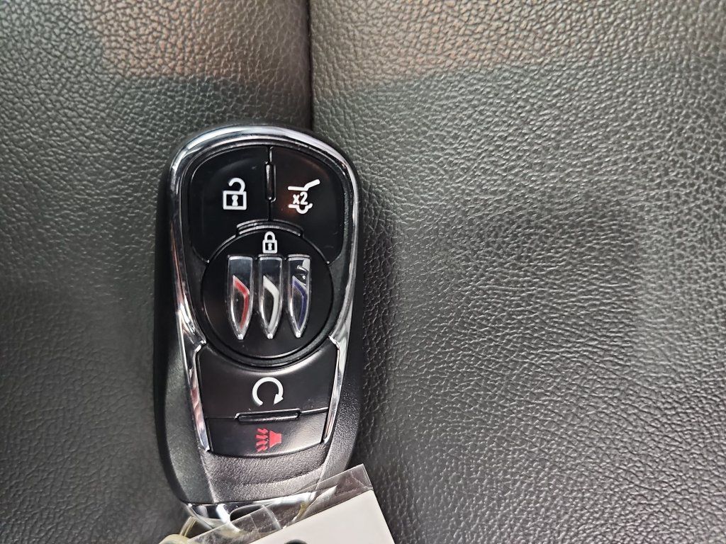 Used 2024 Buick Envista Sport Touring w/ Convenience I Package FWD image 42