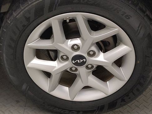 Used 2022 Kia Soul LX w/ Technology Package image 31