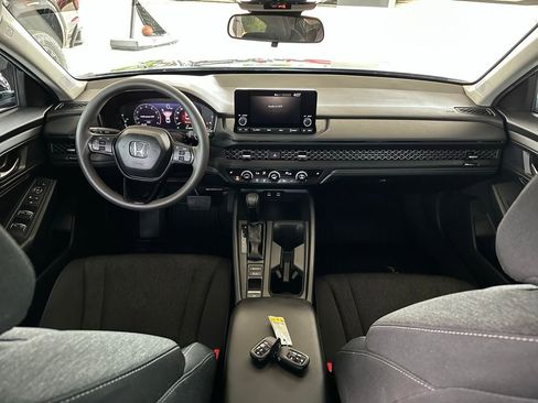 Used 2025 Honda Accord SE image 20