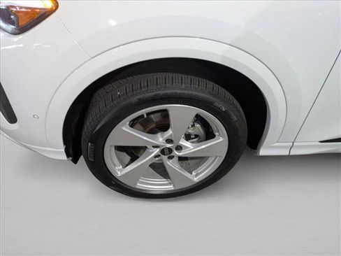 New 2025 Audi Q5 Premium Plus image 11