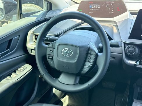 Used 2026 Toyota Prius LE image 18