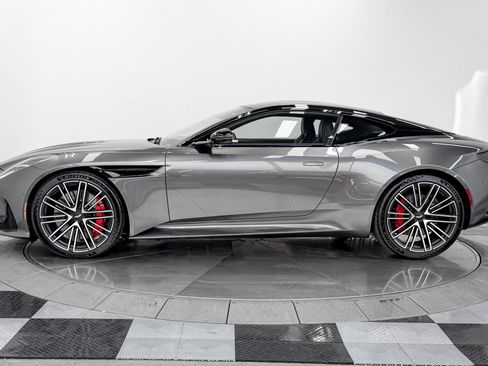 Used 2024 Aston Martin DB12 Coupe RWD image 6