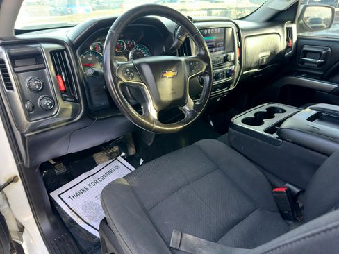 Used 2018 Chevrolet Silverado 1500 LT w/ LT Eassist Package image 30