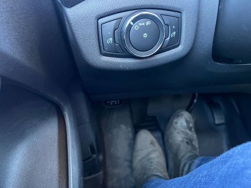 Used 2016 Ford Transit Connect XL image 16